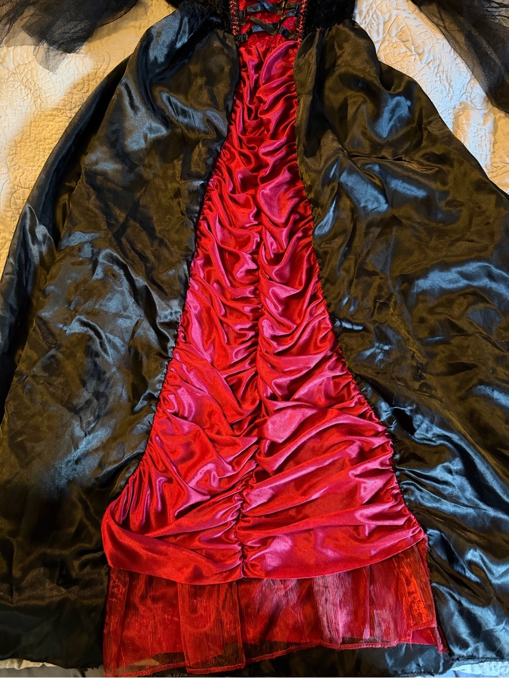 Girls Black and Red Vampire queen Costume - Picture 2 of 4